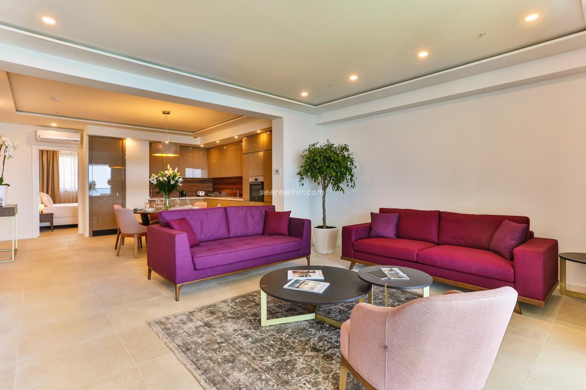 Two-bedroom apartment with a panoramic view of the sea in Rafailovići 5