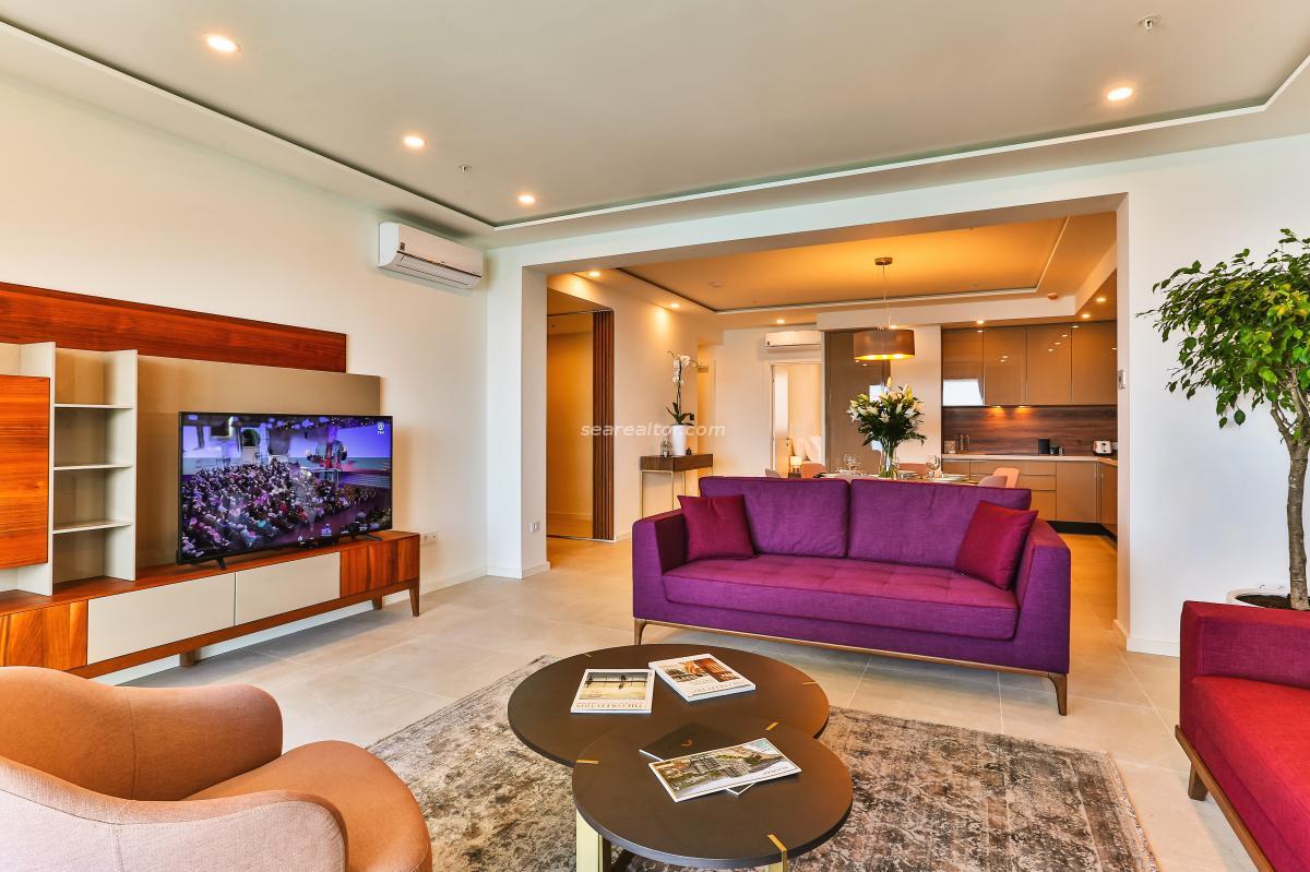 Three-bedroom apartment with a panoramic view of the sea in Rafailovići 5