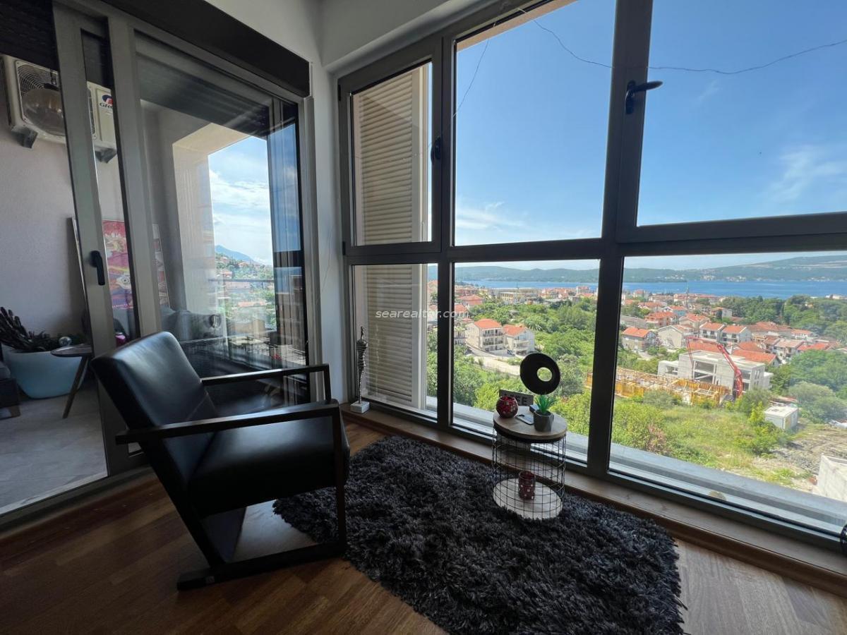 One-bedroom apartment with sea view for sale - Tivat 2