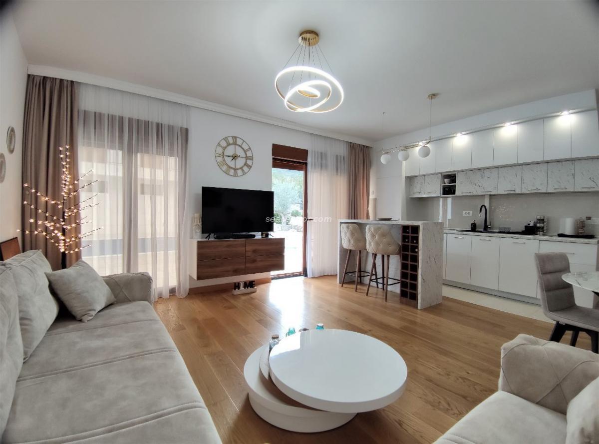 One bedroom apartment with pool in Đuraševići, Tivat 3