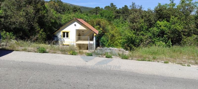 Kuća u Herceg Novom, 108m² 2