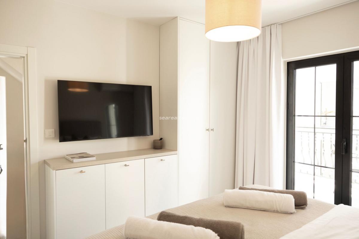 Two-bedroom apartment in a complex with a swimming pool and parking - Tivat 15