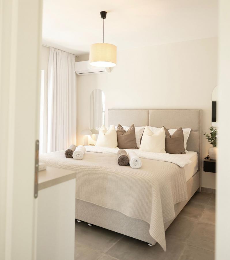 Two-bedroom apartment in a complex with a swimming pool and parking - Tivat 17