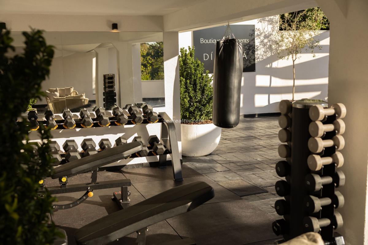 Two-bedroom apartment in a complex with a swimming pool and parking - Tivat 20