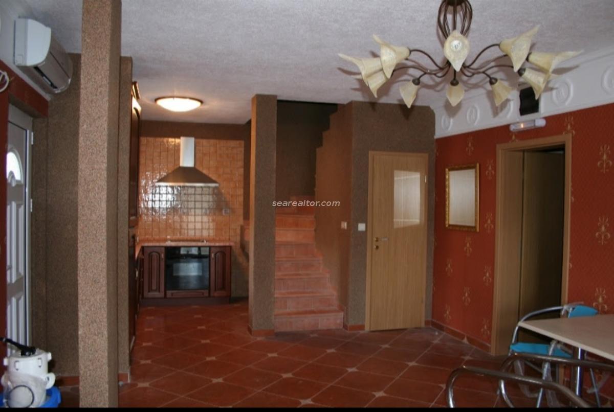 3-Story House 210m² with 3 Apartments - Opatovo, Tivat 6