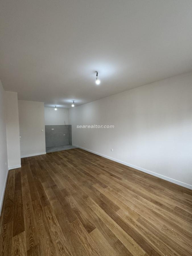 One-bedroom apartment for rent, 49m2, in Central Point - Podgorica 5