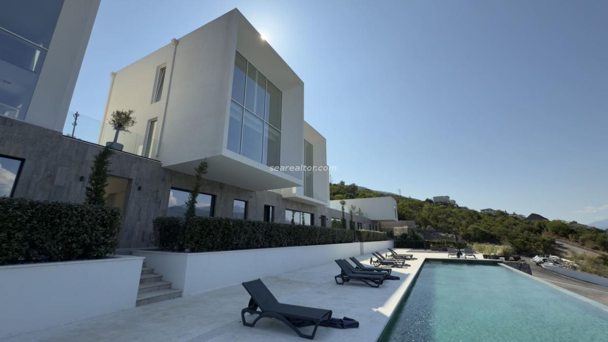 One bedroom apartment 157m2 with a spacious terrace and panoramic sea view - Krasici, Tivat 5