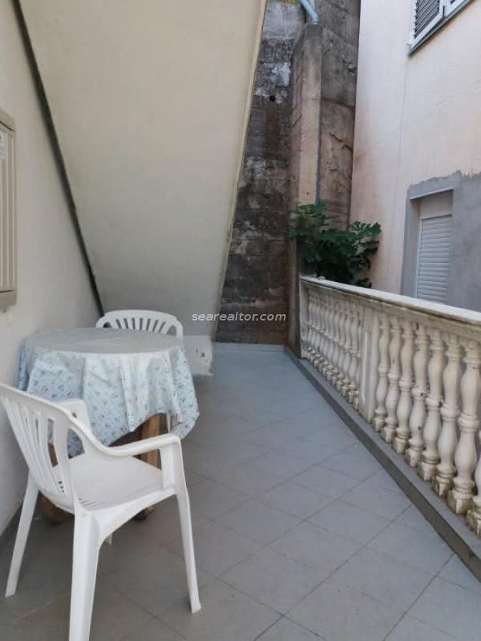 House for Rent 6 Rooms - Zelenika, Herceg Novi - Long Term Rent 6