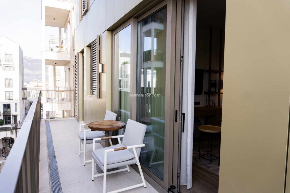 Luxurious one bedroom apartment for sale - Tivat, Porto Montenegro 29