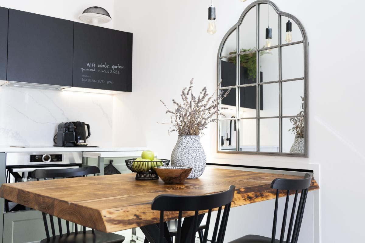 Kuća u Tivtu, 293m² — 27
