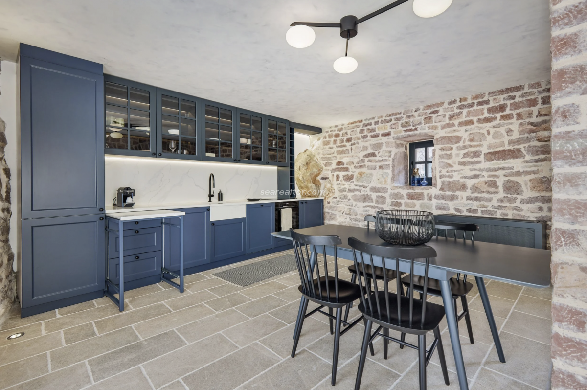 Kuća u Tivtu, 293m² — 39