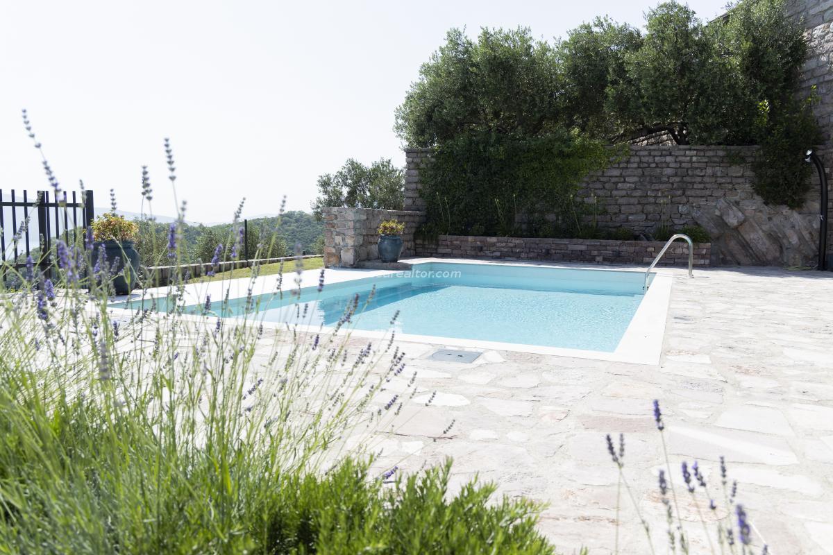 Kuća u Tivtu, 293m² — 7