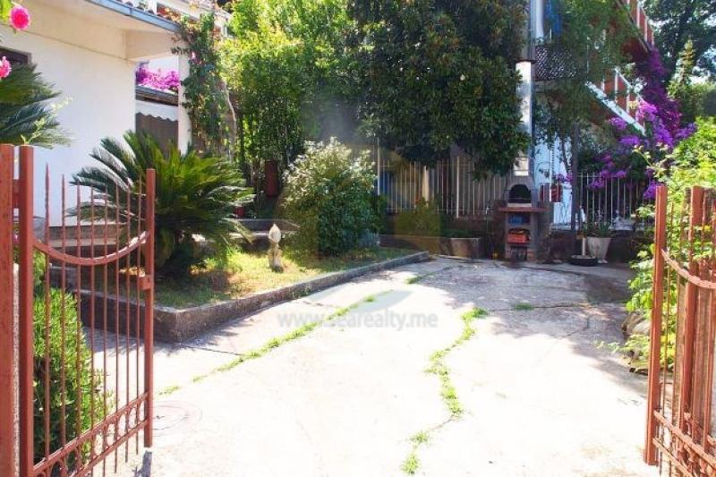 Dvosoban stan u Herceg Novom, 75m² 15