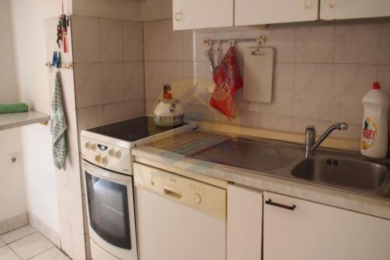 Dvosoban stan u Herceg Novom, 75m² 10