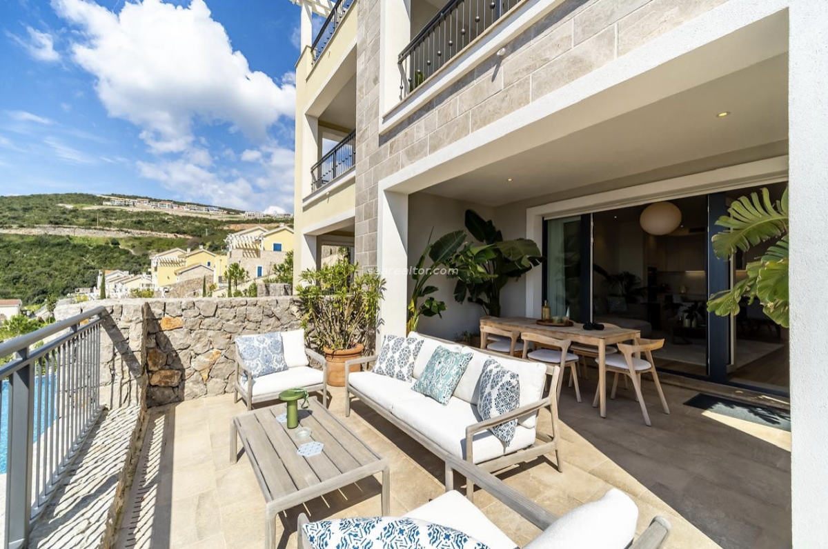 Dvosoban stan u Tivtu, 105m² 12