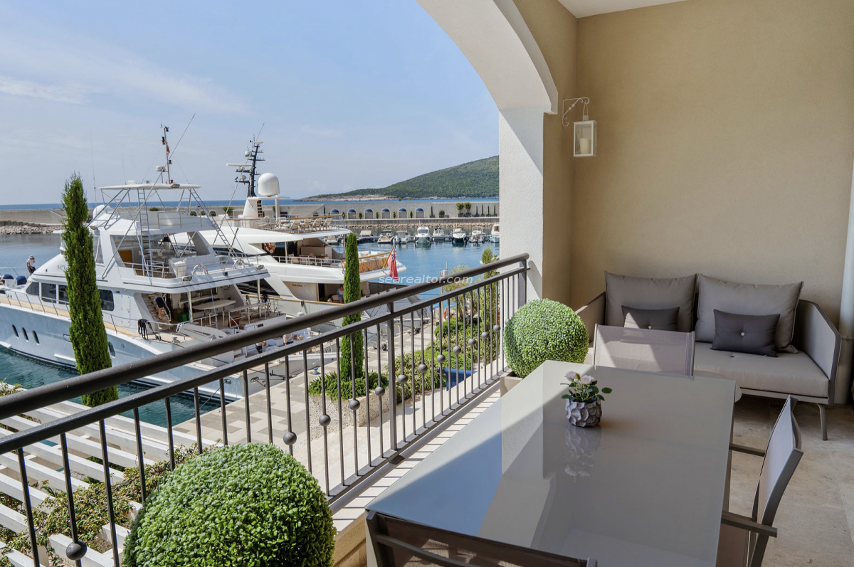 Garsonjera u Tivtu, 46m² 3