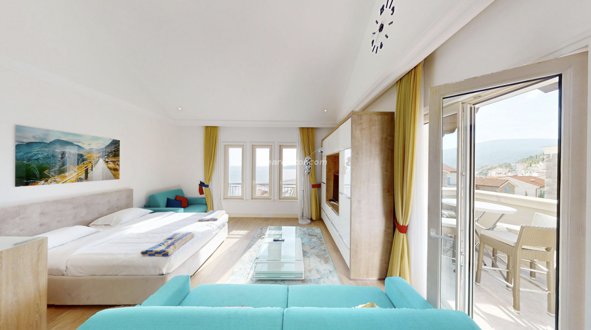 Garsonjera u Tivtu, 55m² 11