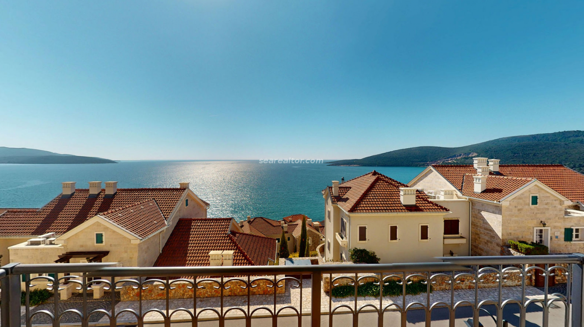 Garsonjera u Tivtu, 42m²