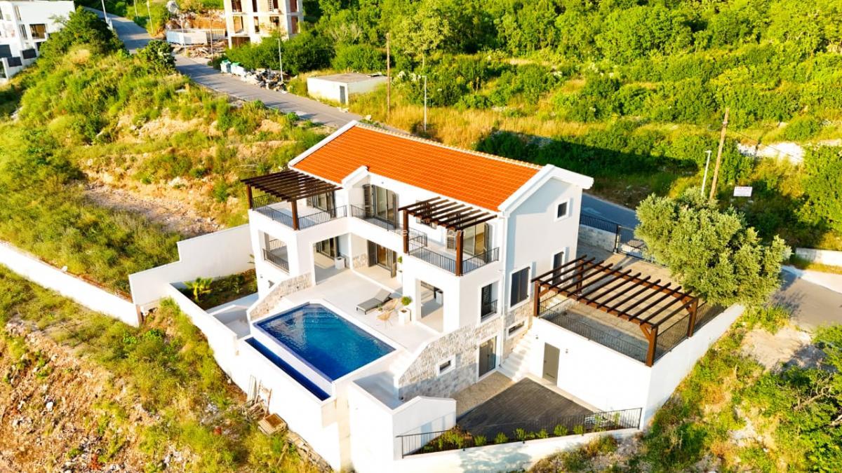 Kuća u Budvi, 420m² 2