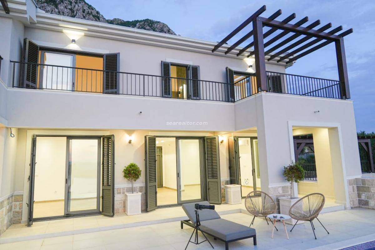 Kuća u Budvi, 420m² 30