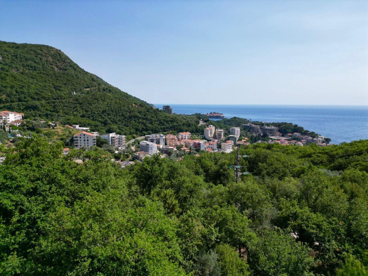 Nekretnina u Budvi, 841m² — 2