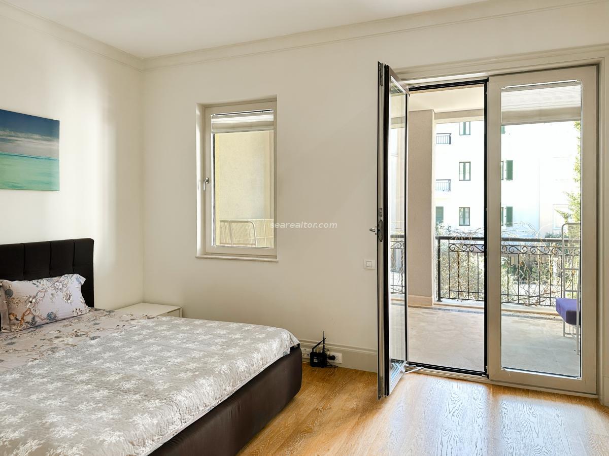 Luxury two bedroom apartment 115m2 in Porto Montenegro 18
