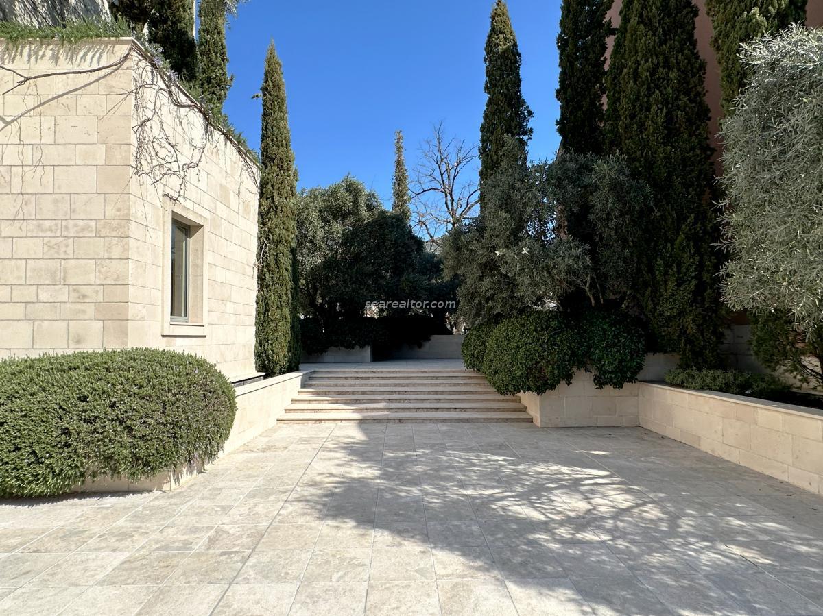 Luxury two bedroom apartment 115m2 in Porto Montenegro 22