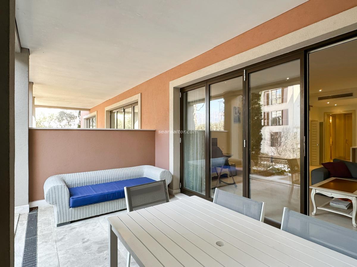 Luxury two bedroom apartment 115m2 in Porto Montenegro 41