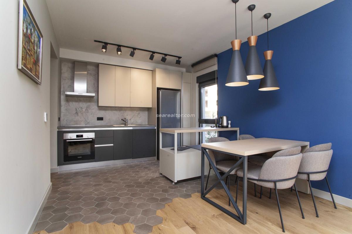 Jednosoban stan u Tivtu, 125m²