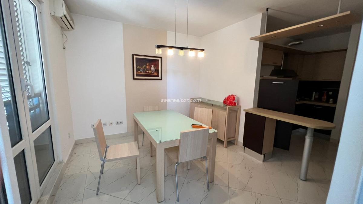Dvosoban stan u Kotoru, 119m² 2
