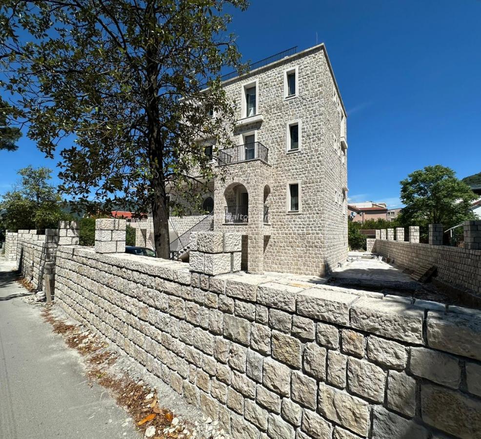 Luxury Stone Villa with Pool and Sea view - Donja Lastva 2