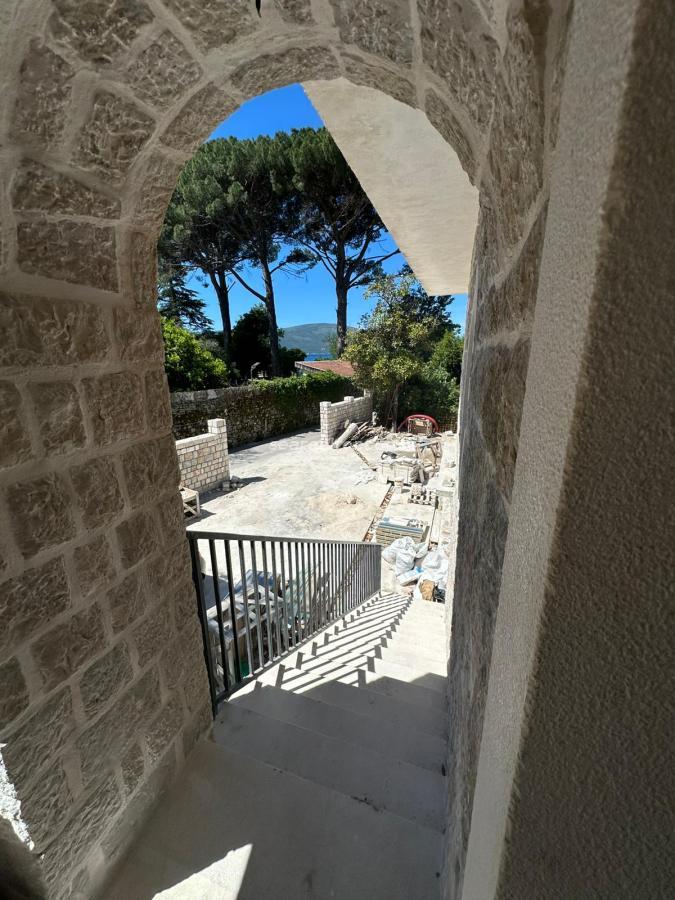 Luxury Stone Villa with Pool and Sea view - Donja Lastva 12