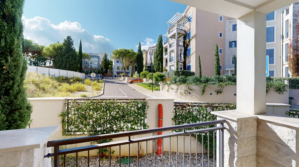 Luxuriöses Apartment mit einem Schlafzimmer, 55 m² – Lustica Bay 2