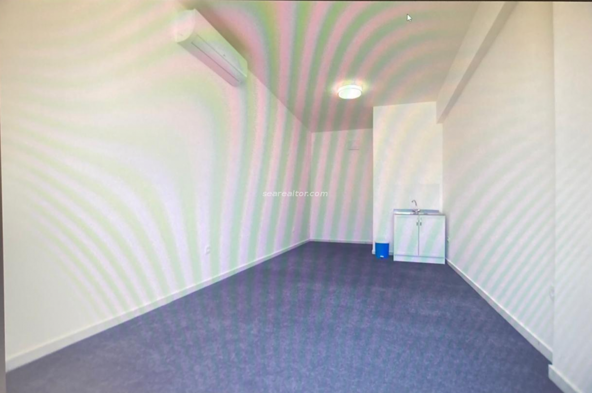 Office space 20m2 for rent - Tivat 3