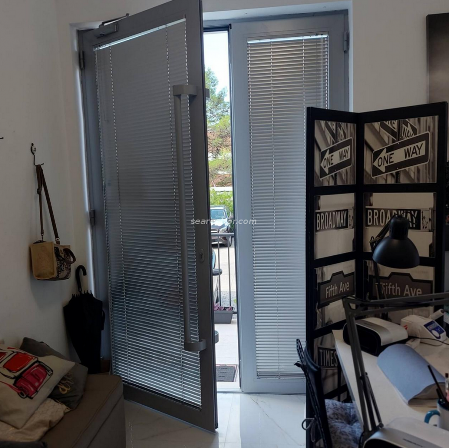 Office space 20m2 for rent - Tivat 5