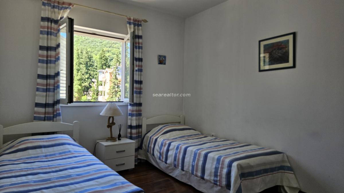 Dvosoban stan u Tivtu, 90m² — 18
