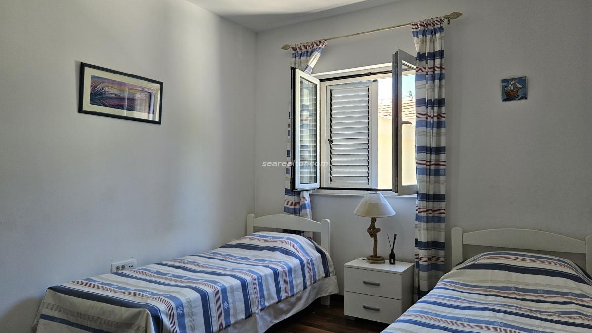 Dvosoban stan u Tivtu, 90m² — 20