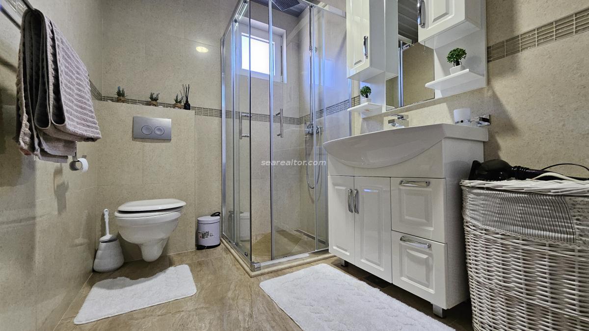 Dvosoban stan u Tivtu, 90m² — 26