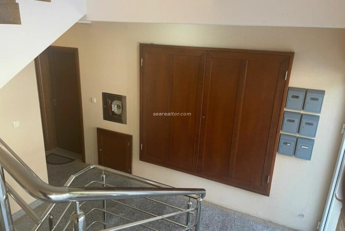 Dvosoban stan u Tivtu, 90m² — 28