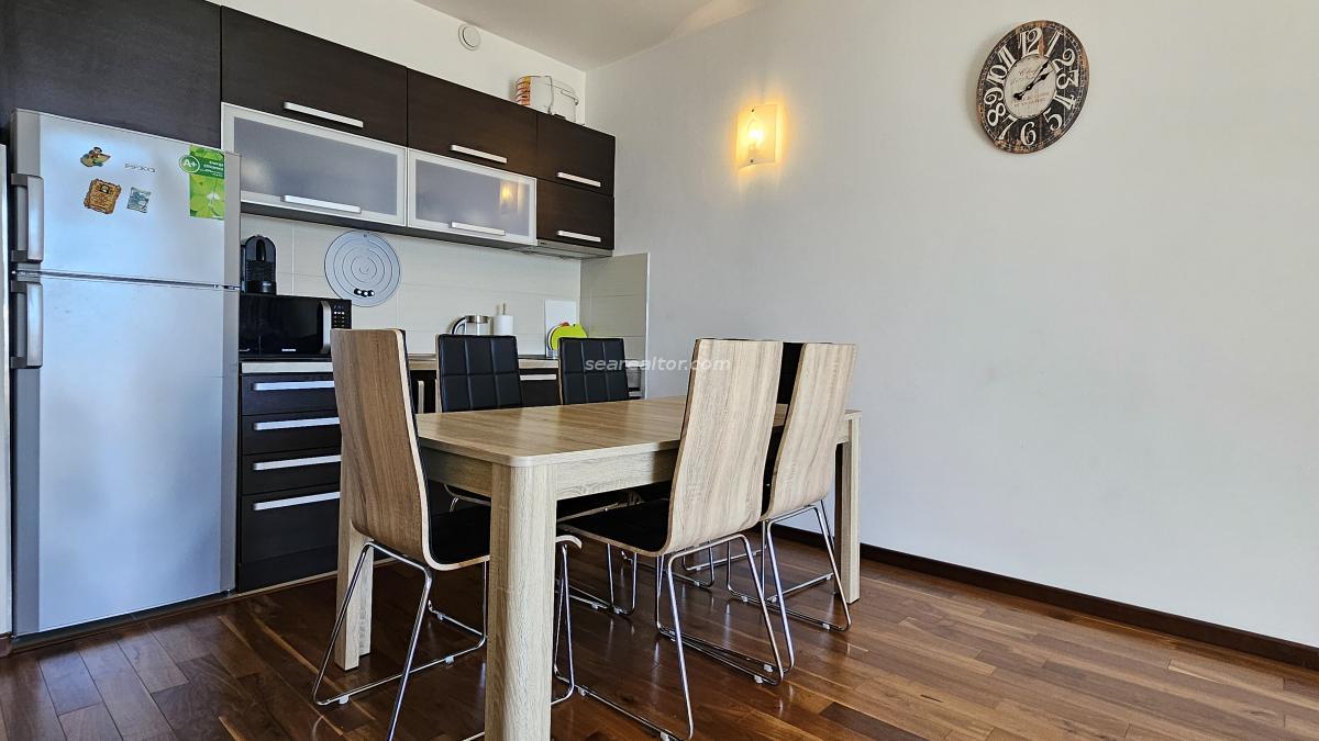 Dvosoban stan u Tivtu, 90m² — 8
