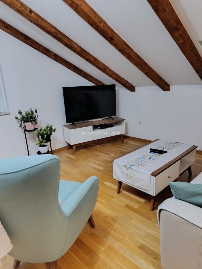 Moderne, gut ausgestattete Zwei-Zimmer-Wohnung zur Langzeitmiete – Tivat