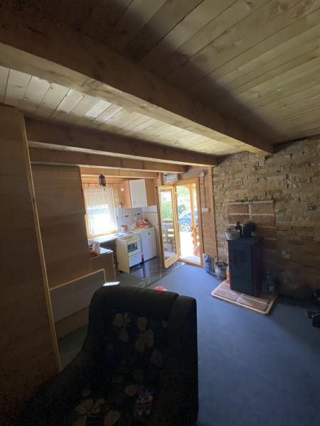 Kuća na Cetinju, 65m² 2