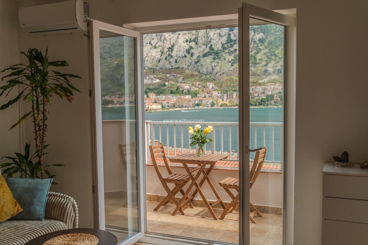 Dvosoban stan u Kotoru, 44m² 2