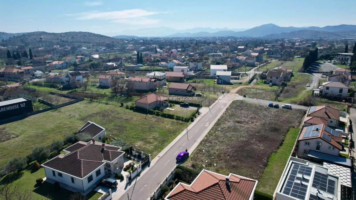 Plac u Podgorici, 0m² 4