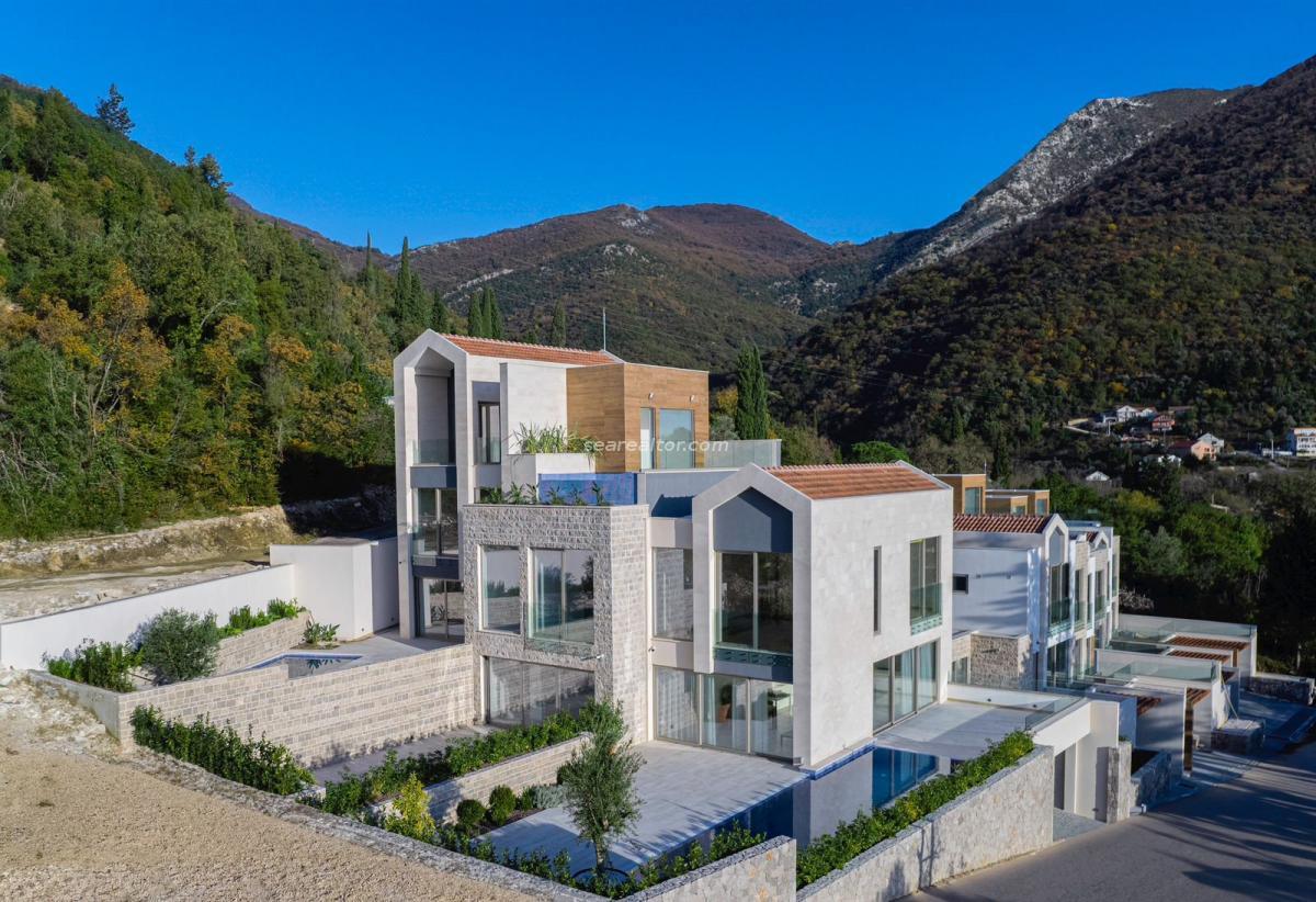 Premium Townhouse 288 m2 with Private Pool in Donja Lastva (I-2) 3
