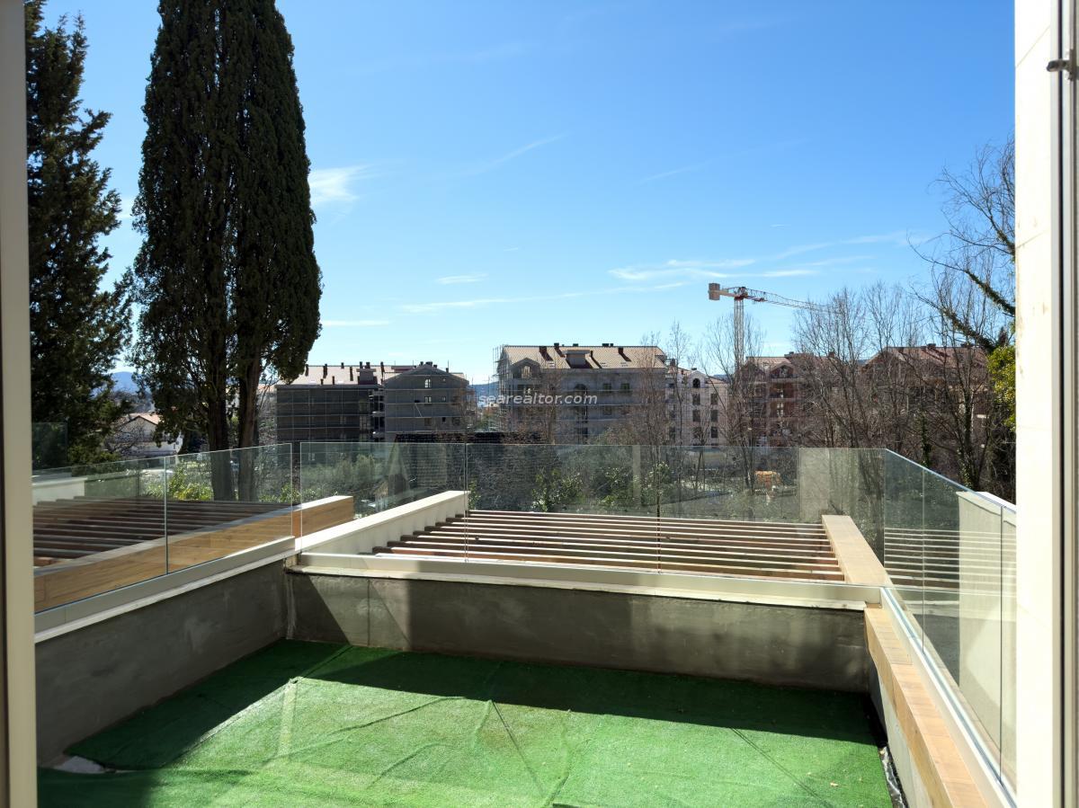 Donja Lastva'da 236 m2'lik lüks şehir evi (K-2) 6