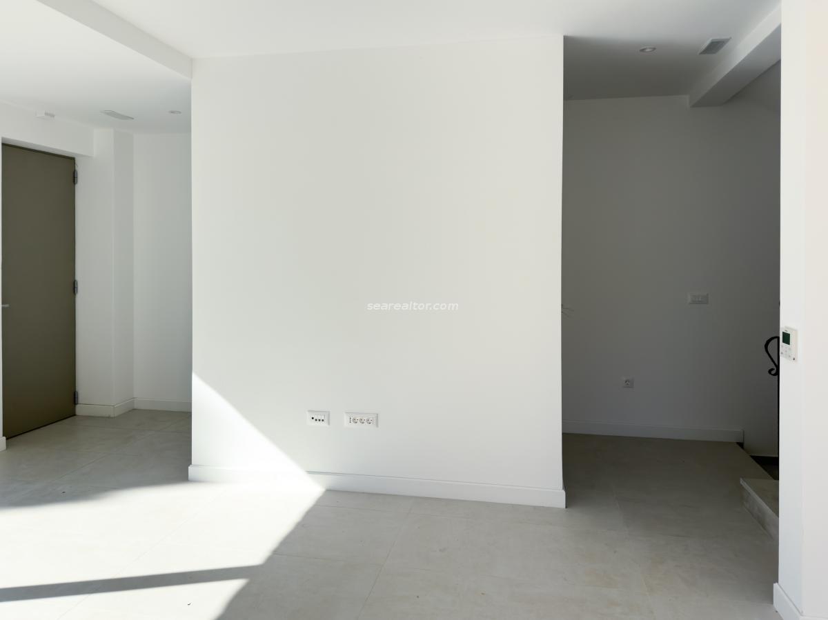 Kuća u Tivtu, 312m² — 11