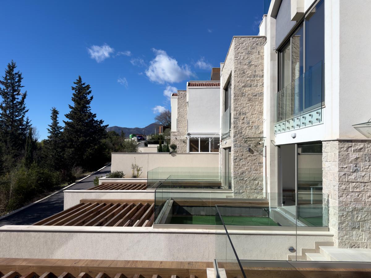Kuća u Tivtu, 312m² — 4