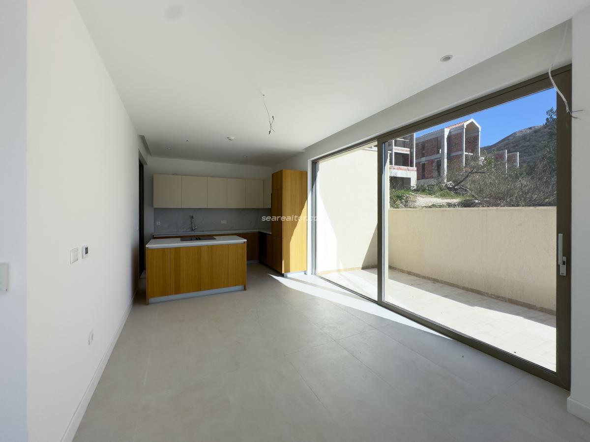 Kuća u Tivtu, 312m² — 8