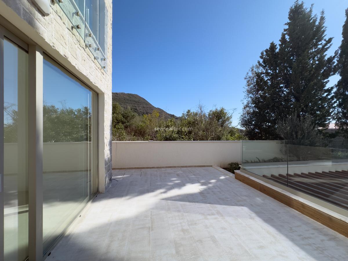 Kuća u Tivtu, 312m² — 9